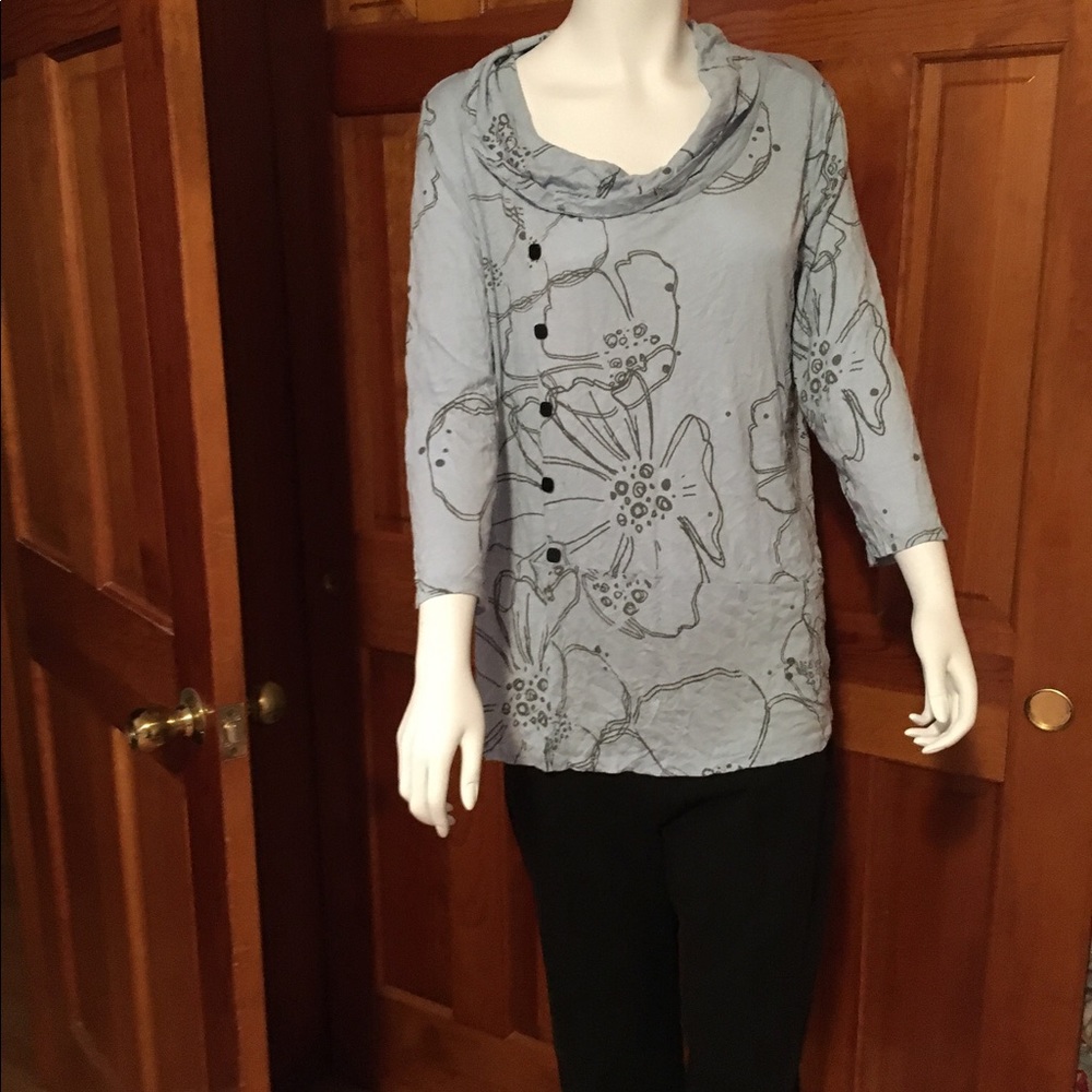 CHALET sky blue top